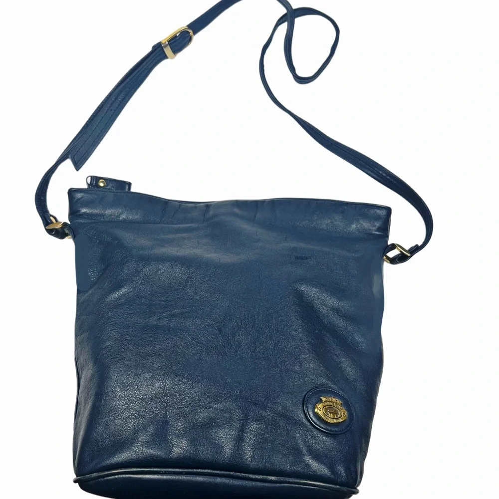 Etienne Aigner Vintage Navy Leather Crossbody Slouch Bucket Bag